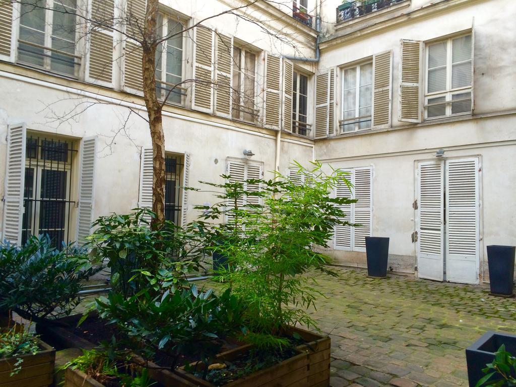 Helzear Montorgueil Suites París Habitación foto